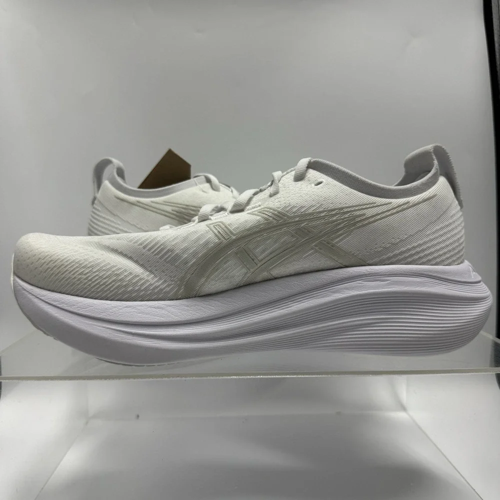 Brand New Asics GEL-Nimbus 27 White Running 1012B753 Women's Size 12 / Men 10.5